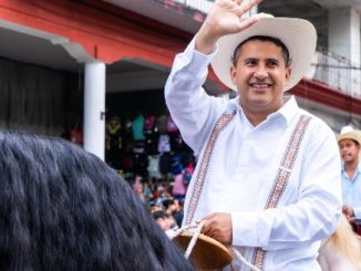 Octavo escolta del alcalde asesinado Carlos Manzo está prófugo