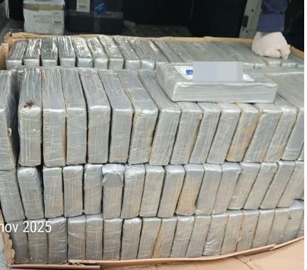Marina desmantela red de tráfico de droga que operaba en el AICM