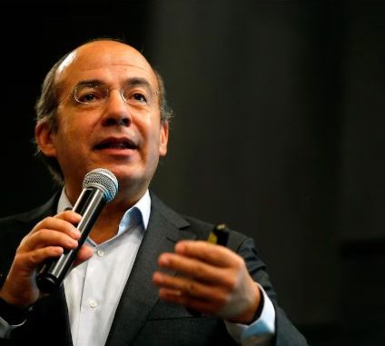 Calderón respalda reforma estatutaria del PAN y llama a fortalecer identidad del partido