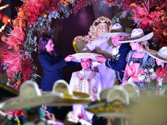Tere Jiménez corona a Sofía I y reafirma que Aguascalientes es la Casa de la Charrería