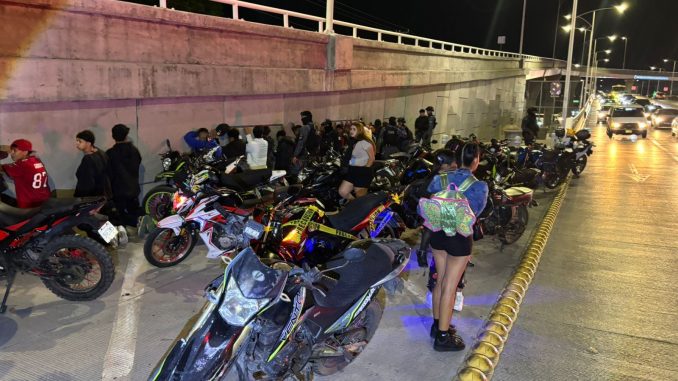 Asegura Policía Municipal a 134 personas y 147 motocicletas tras rodada masiva