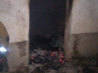 Bomberos Municipales de San José de Gracia sofocan incendio de casa habitación, en el que resultó lesionado un octagenario que presentaba probables quemaduras de vías respiratorias