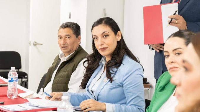 Se recibe el informe mensual en la Comisión Permanente de Obras Públicas AGS del H. Ayuntamiento 2024-2027: Leslie Atilano