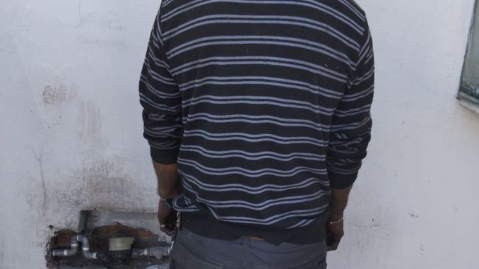 Hombre en posesión de enervantes es detenido por la Policía Municipal en Lomas del Chapulín
