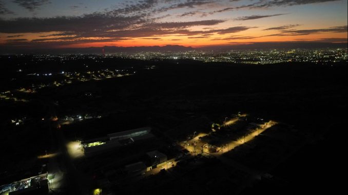 Impulsa Leo Montañez espacios más iluminados a través de los Pasos Seguros