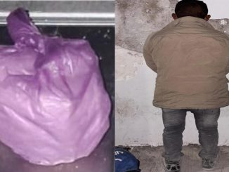 Policías Estatales detienen a un sujeto en poder de un envoltorio con sustancia granulada al parecer cristal