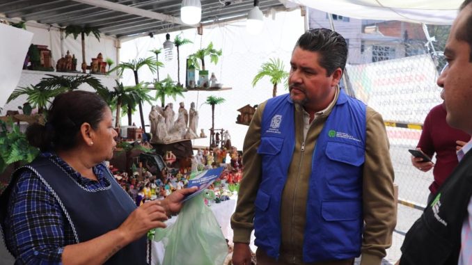 Promueve Municipio de Aguascalientes cuidado ambiental en Tianguis por temporada decembrina