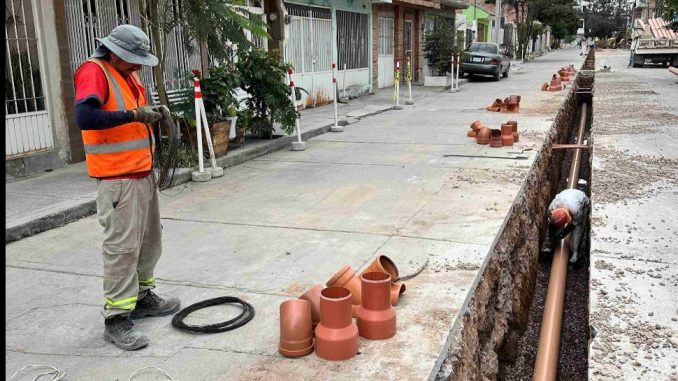 Rehabilita MIAA alcantarillado sanitario en el fraccionamiento Soberana Convención