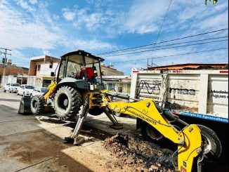 MIAA lleva a cabo sustitución de tubería sanitaria en el fraccionamiento José López Portillo