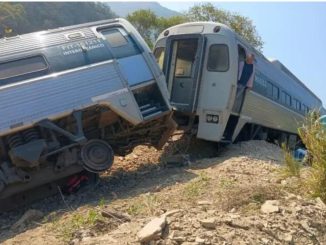 Son 13 los muertos en descarrilamiento de Tren Interoceánico: Semar