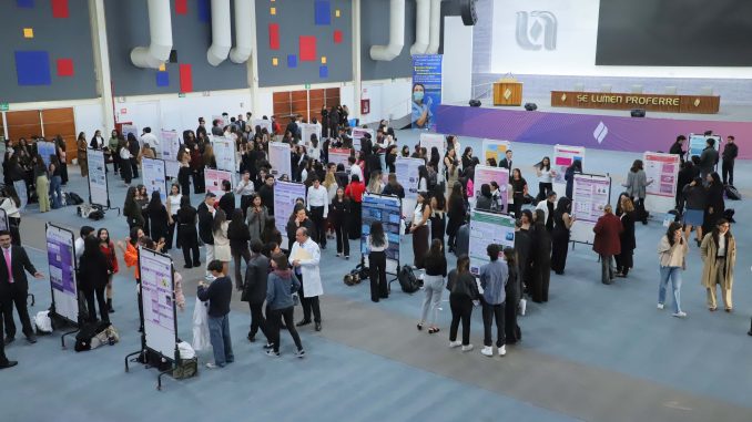 La 19ª Muestra Departamental de Carteles, puente entre 22 programas educativos de la UAA