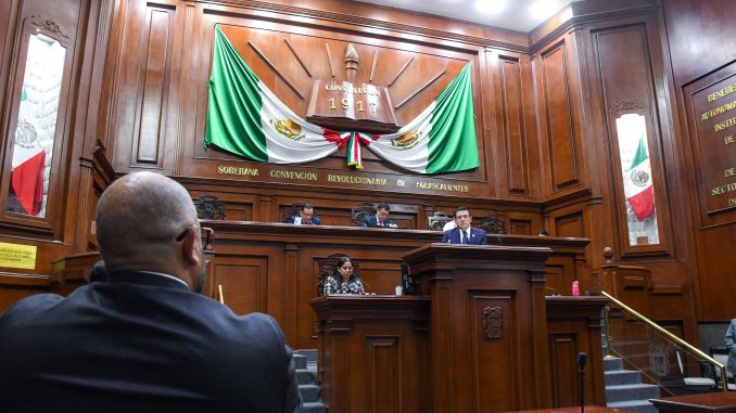 Ante el Congreso de Aguascalientes compareció el Titular de la SEFI para análisis del Paquete Económico 2026