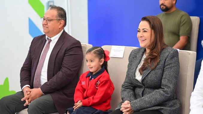 Gobernadora Tere Jiménez entregó obras de infraestructura educativa en el Jardín de Niños Vicenta Trujillo