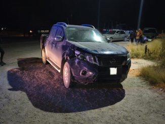 Choque lateral en la carretera estatal 43 del municipio de El Llano es intervenido por Policías Estatales de Carreteras