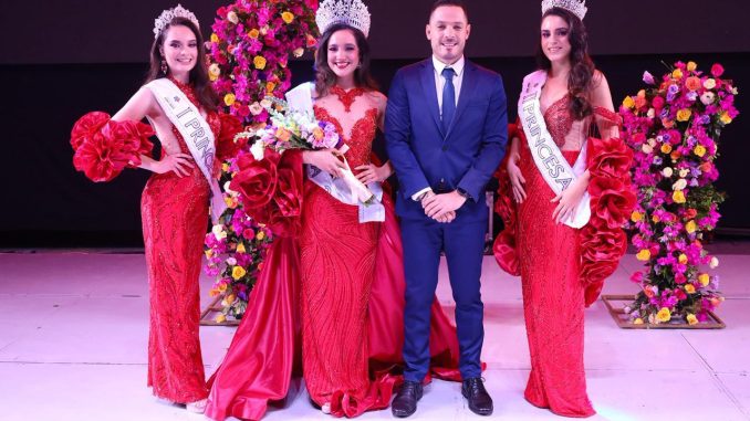 🍋👑🎡 Inicia la Feria Nacional de la Guayaba 2025 con la Coronación de Valerie como la Soberana de esta edición