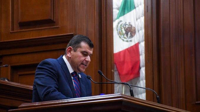 Presenta Diputado Adán Valdivia Iniciativa para establecer Protocolos de Atención a personas Adultas Mayores