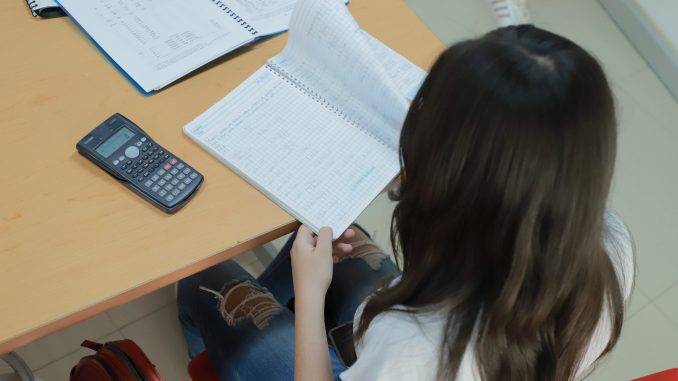 Analizan efectos de la violencia en la educación media y superior en México