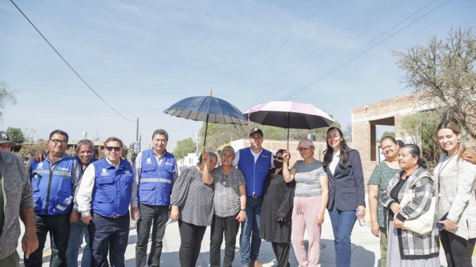 Entrega Leo Montañez obra de pavimentación en la comunidad Jaltomate