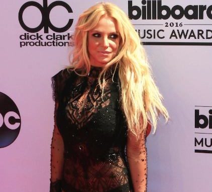 Britney Spears anuncia su regreso a los escenarios, pero descarta presentaciones en EE.UU.