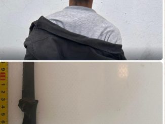 Policía Municipal detiene a hombre que portaba arma prohibida en la vía pública en el Barrio de El Encino
