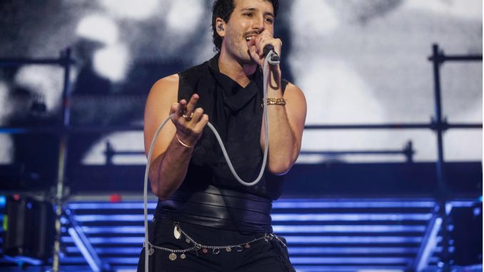 Sebastián Yatra anuncia su regreso a México con la gira "Entre Tanta Gente"