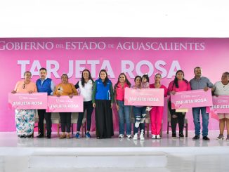 Abren registro para el Programa "Tarjeta Rosa"; beneficiarias reciben un apoyo económico