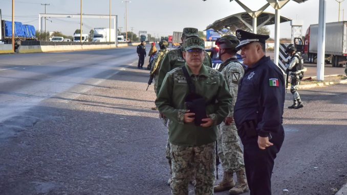 Policía Estatal y Ejército supervisan operación de la Puerta de Seguridad sur