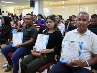 Estudia la preparatoria a tu ritmo, gratis y con validez oficial