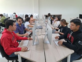 Nuevas tecnologías llegan a las Aulas de Aguascalientes con el Gigante Digital