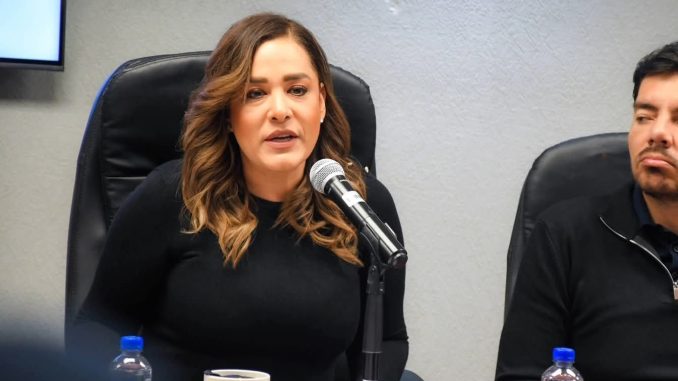 La violencia no debe ser normalizada, ni siquiera dentro de la familia: Arlette Muñoz