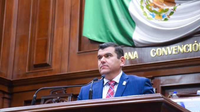 Adán Valdivia Diputado por Calvillo, encabeza lista de Legisladores más productivos