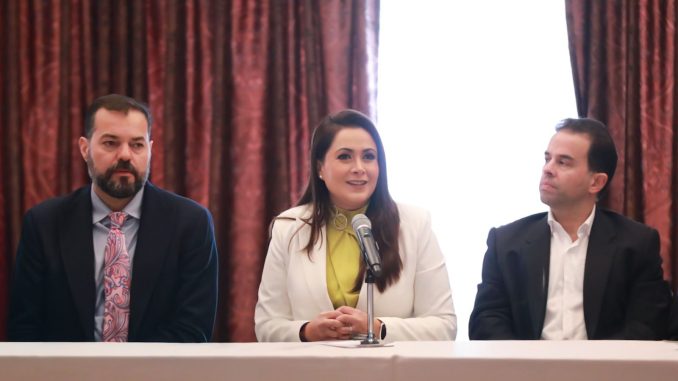 Gobernadora Tere Jiménez fortalecerá industria textil del Estado con financiamiento y capacitación