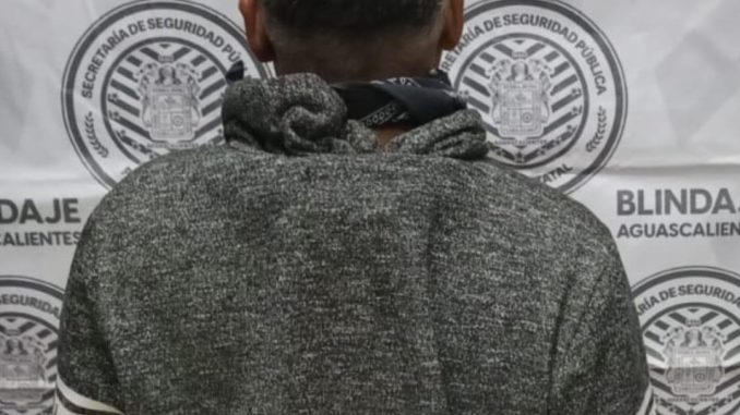 Policías del Mando Coordinado detuvieron a un sujeto acusado por su esposa y su hija de agresiones físicas y verbales