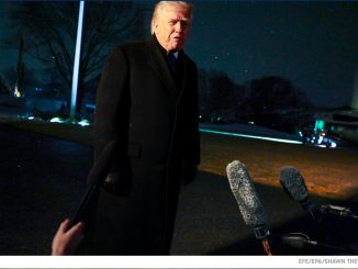 Trump dice que no pedirá disculpas por video que muestra a los Obama como simios