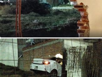 Policía Vial atiende choque contra malla metálica y barda en Lomas de oriente