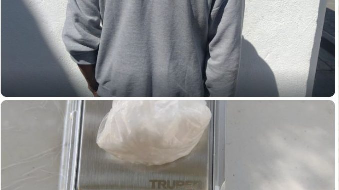 Policía Municipal detiene a sujeto en posesión de sustancias ilícitas