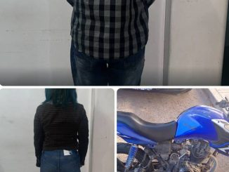 Policía Municipal recupera motocicleta con reporte de robo y detiene a dos personas en la colonia México