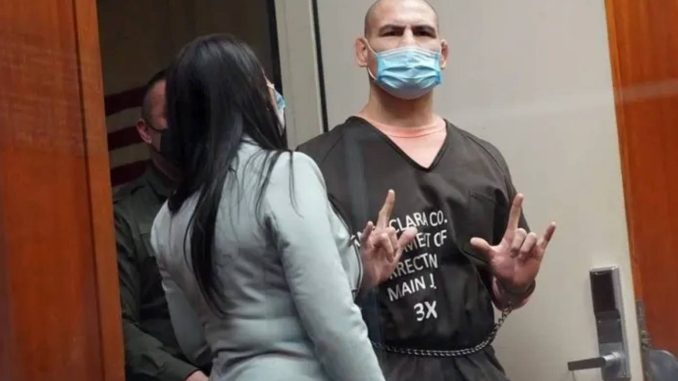 Excampeón Cain Velásquez sale de prisión luego de pasar 11 meses tras las rejas