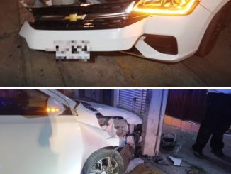 Policía Vial atiende choque contra poste en Haciendas de Aguascalientes