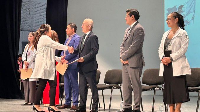 Concluyen residencias médicas, 109 nuevos especialistas en IMSS Aguascalientes