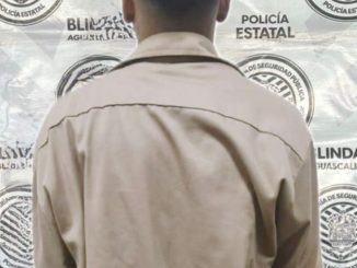 Policías del Mando Coordinado detienen a una persona por portación de arma prohibida en Pabellón de Arteaga
