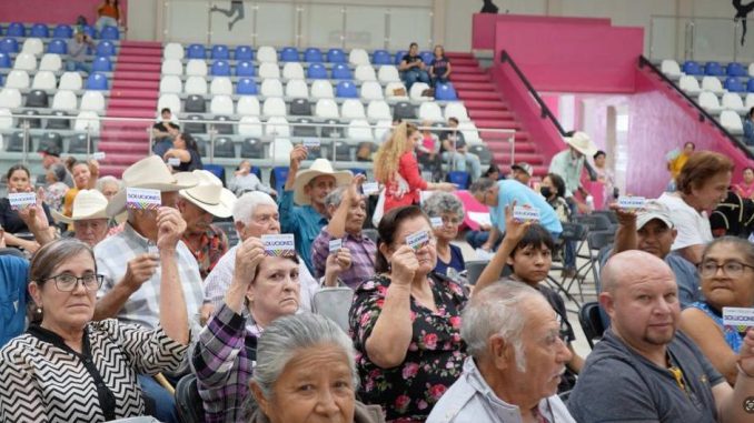 Con aparatos auditivos, prótesis, lentes, sillas de ruedas, entre otros; más de 15 mil personas han mejorado su autonomía en Aguascalientes