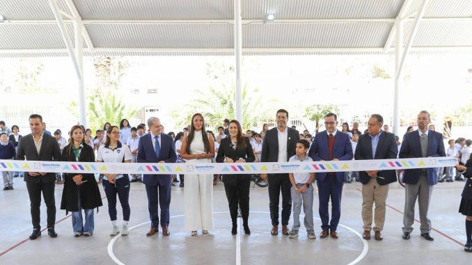 Mejores espacios para aprender: Gobernadora Tere Jiménez entrega obras en Primaria Independencia
