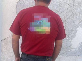 Por contar con orden de aprehensión vigente por el delito de abandono de familiares fue detenido y puesto a disposición sujeto asegurado en la Puerta de Seguridad sur