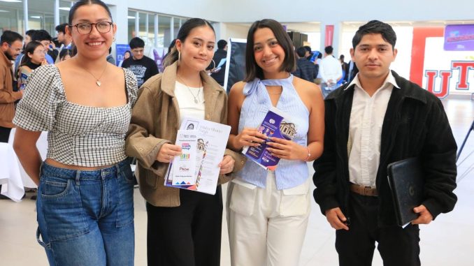 Universidad Tecnológica El Retoño acerca a estudiantes con Empresas para una mejor preparación