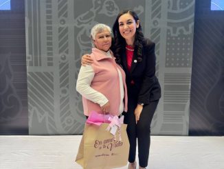 Entregué apoyos a mujeres que luchan contra el cáncer de mama: LAT