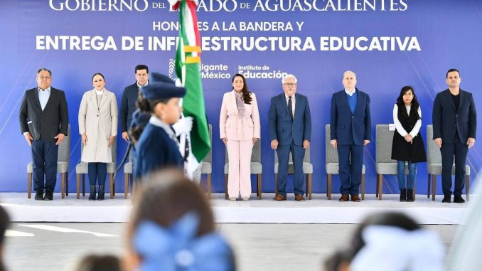 Gobernadora Tere Jiménez entrega nuevas aulas y espacios deportivos en la Primaria Ricardo Lara Elías al oriente de la ciudad