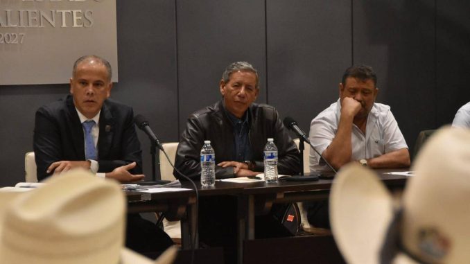 Autoridades y productores acuerdan acciones para reforzar el control sanitario del ganado