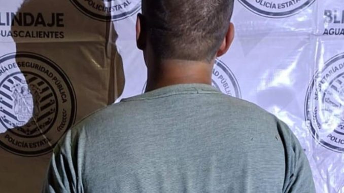 Policías Estatales detienen a sujeto que minutos antes agredió de manera física y psicológica a su padre