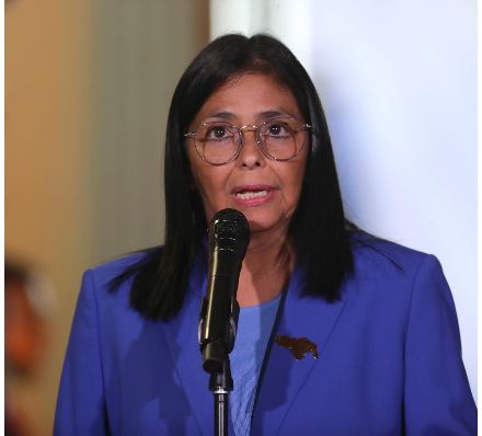Delcy Rodríguez pide participar enprimera votación de proyectos tras agresión de EE.UU.